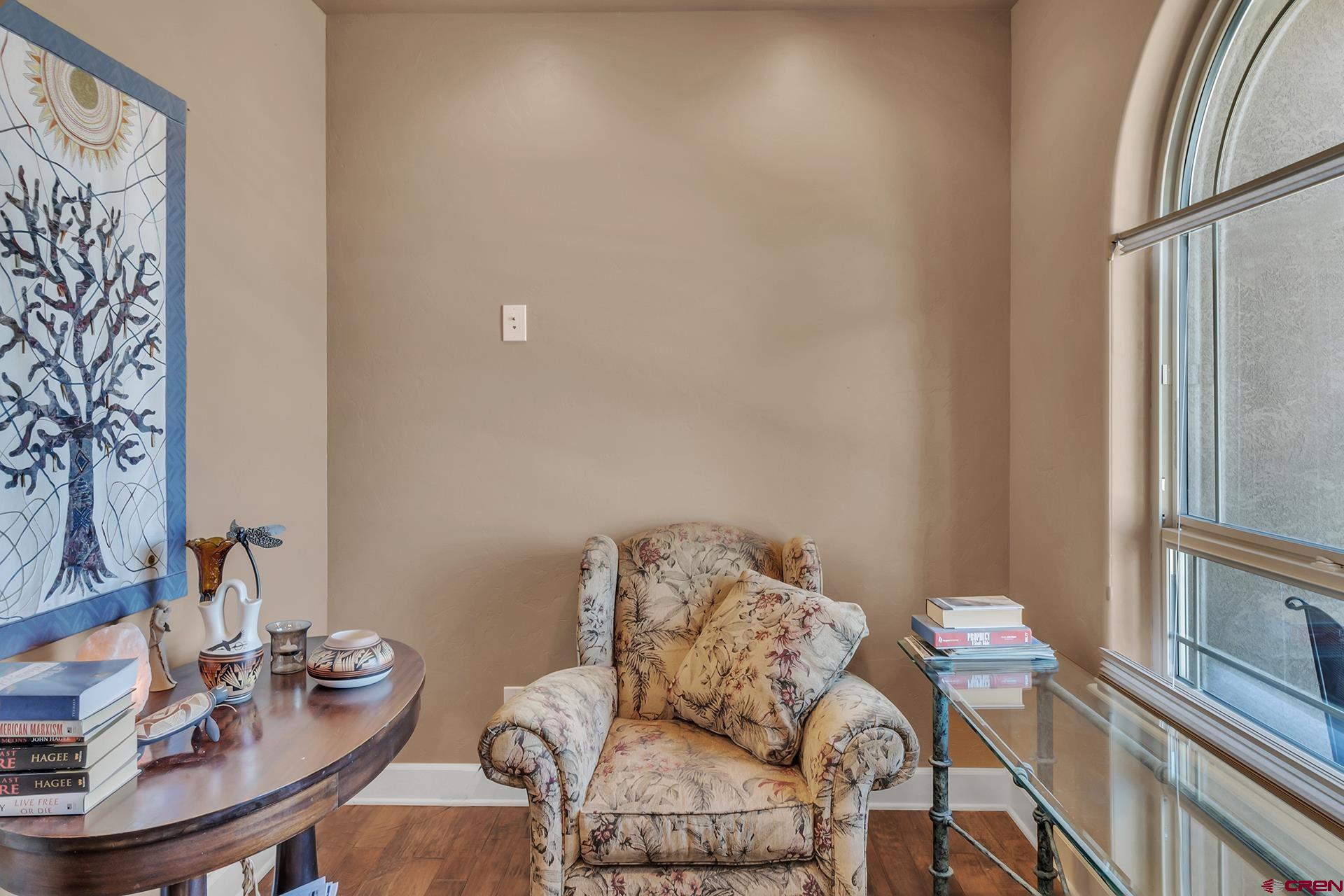 8460 1950th Road Austin, CO 81410 - Photo 11 of 35 a living room with furniture