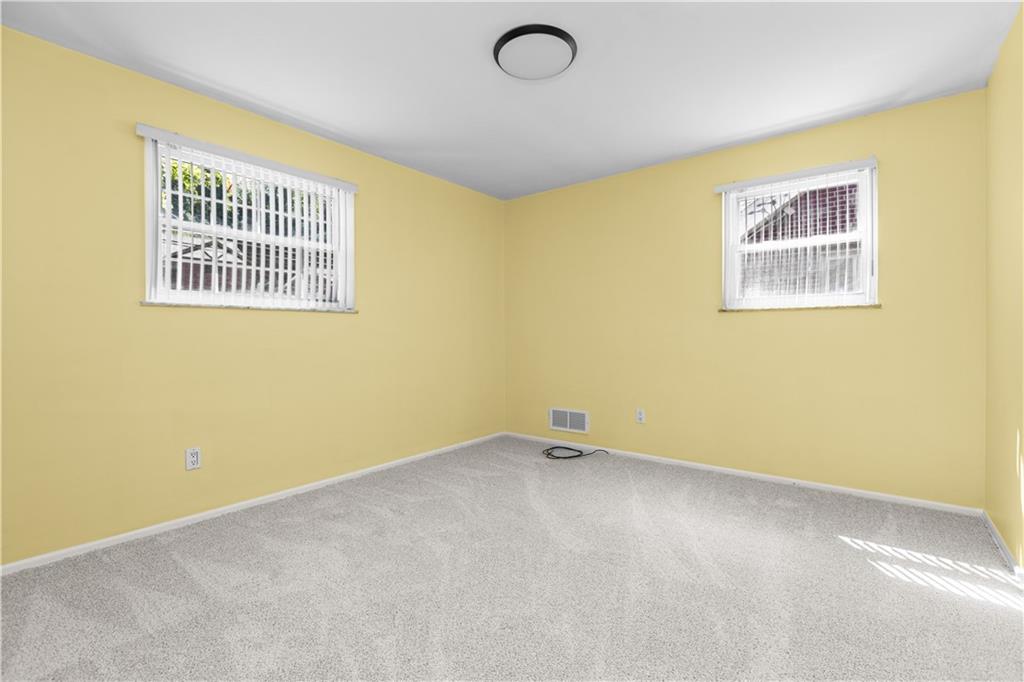 328 West Bruceton Road Pittsburgh, PA 15236 - Photo 8 of 21 Gallery Image 8