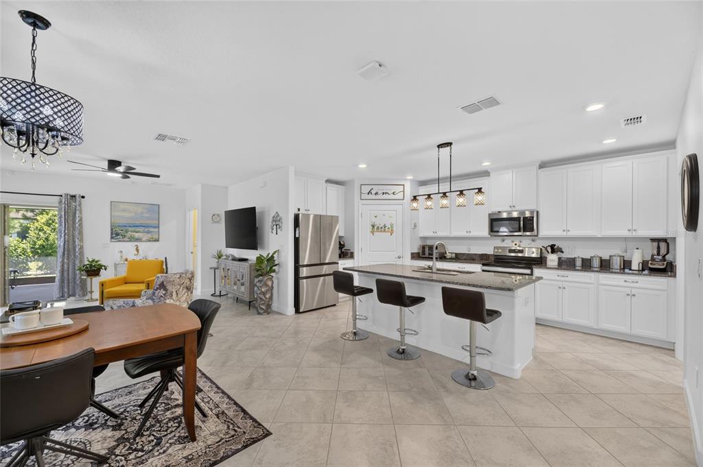 5325 Stoic Vale Drive Wimauma, FL 33598 - Photo 8 of 87 Gallery Image 8