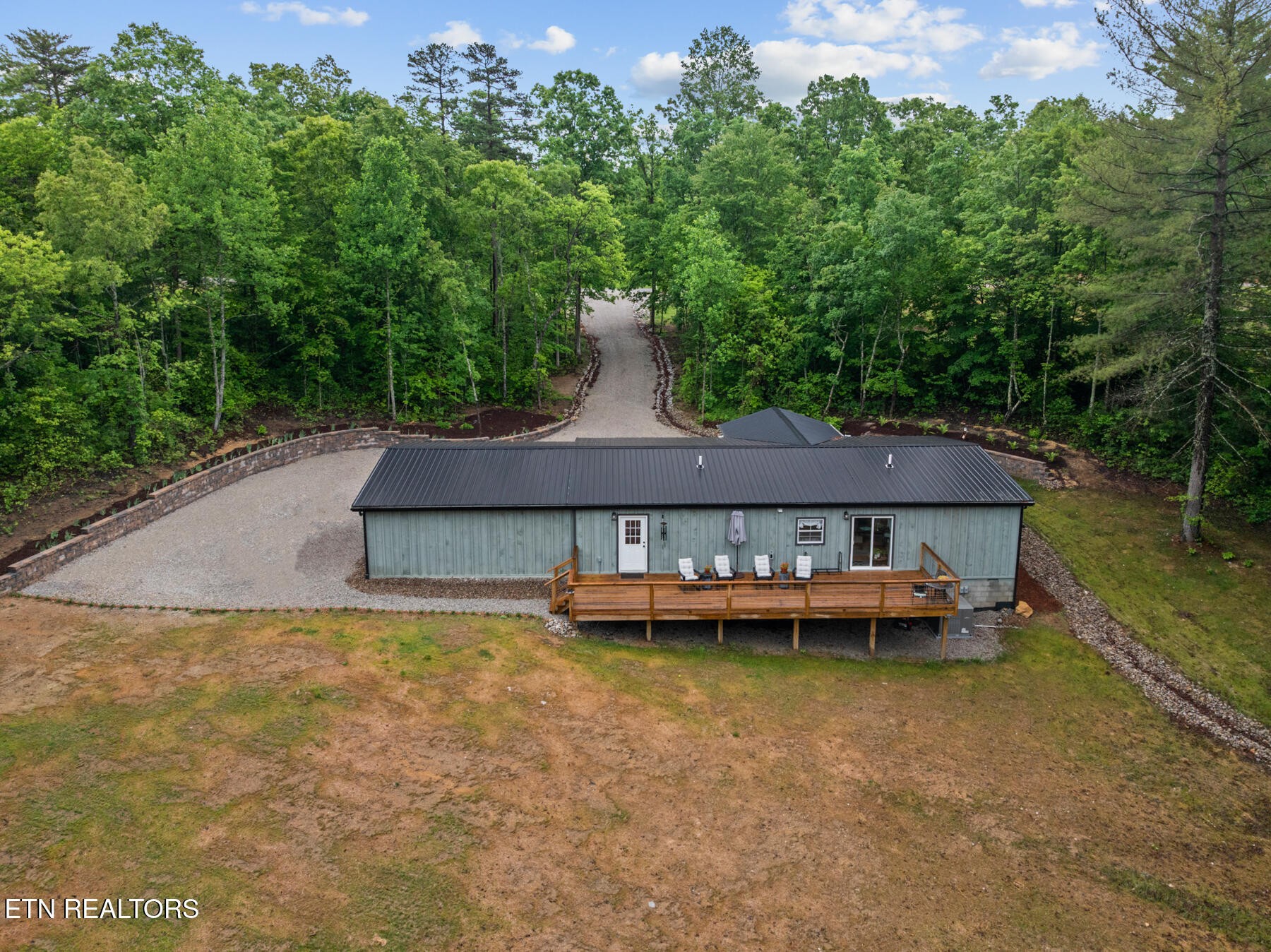 909 Remington Road Jamestown, TN 38556 - Photo 6 of 42 Gallery Image 6