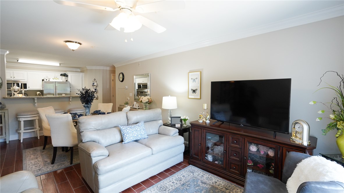 303 Lookover Drive Anderson, SC 29621 - Photo 9 of 46 This inviting space combines comfort and functionality for modern living.