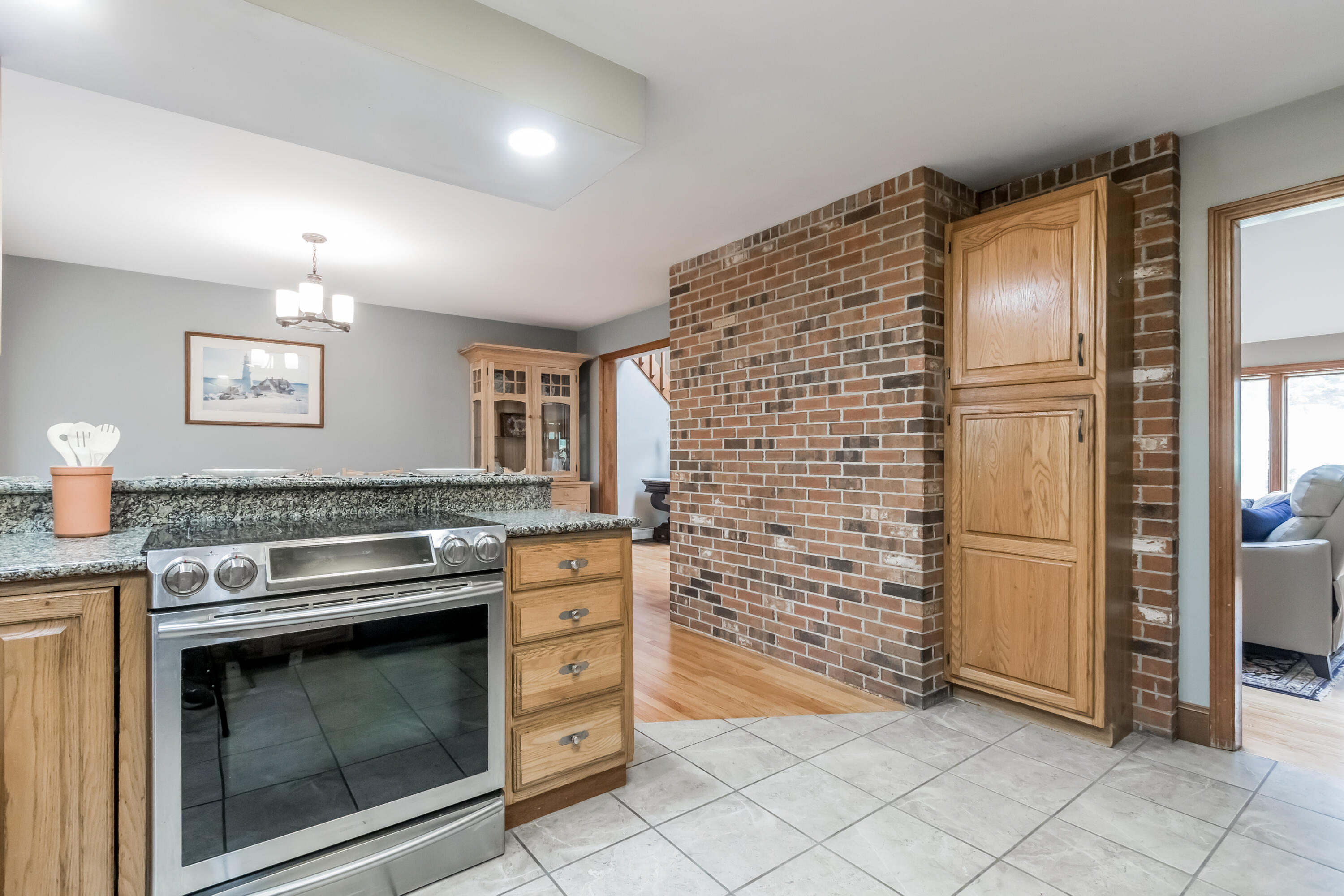 46 Friar Lane Cumberland Center, ME 04021 - Photo 13 of 60 20220628AV-71030