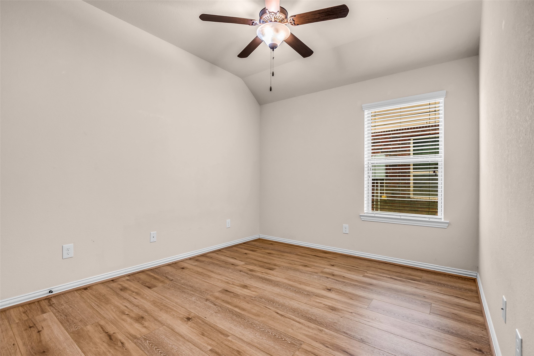 31747 Summit Springs Lane Spring, TX 77386 - Photo 22 of 29 Another secondary bedroom