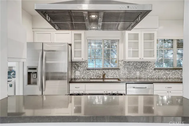 $5,800 | 11535 Culver Boulevard, Los Angeles, CA 90066