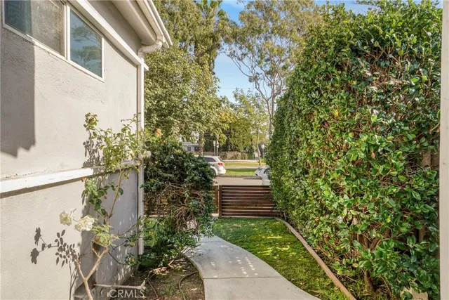 $5,800 | 11535 Culver Boulevard, Los Angeles, CA 90066