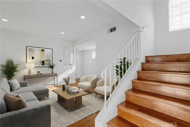 $5,800 | 11535 Culver Boulevard, Los Angeles, CA 90066