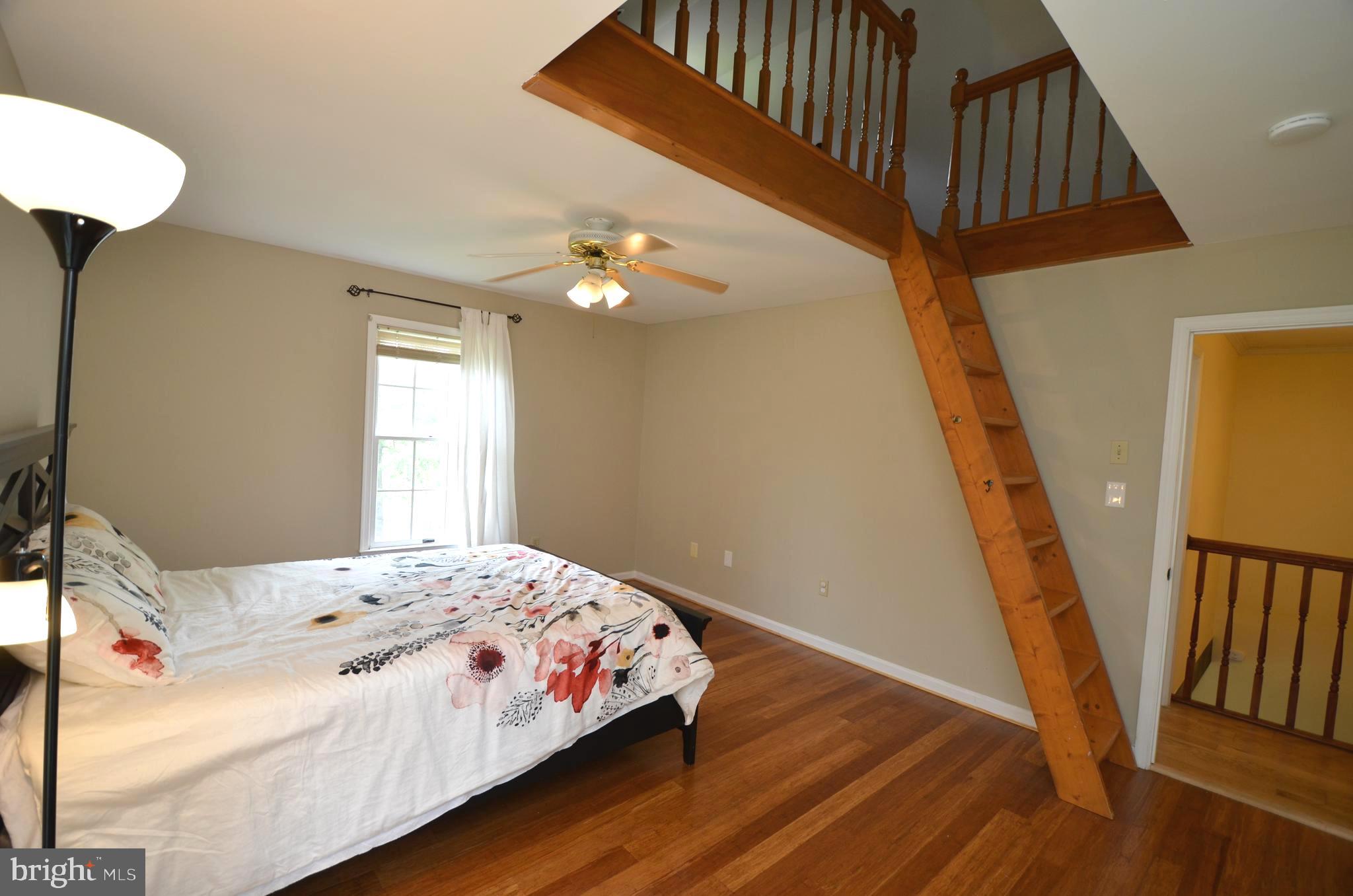 1527 Snug Harbor Road Shady Side, MD 20764 - Photo 21 of 39 Bedroom #3 with loft