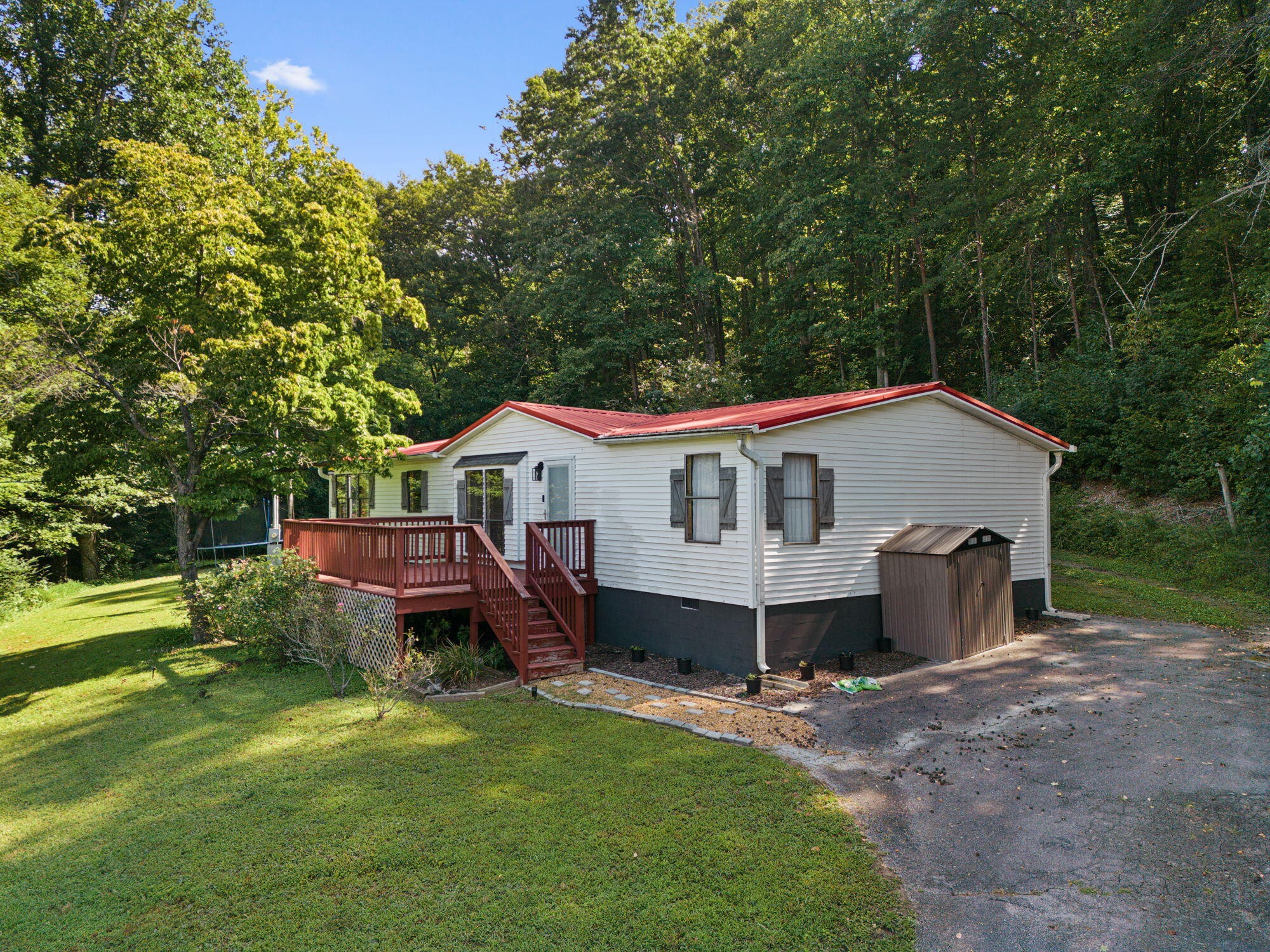 196 Rabbit Valley Road Northwest Cleveland, TN 37312 - Photo 4 of 34 Gallery Image 4