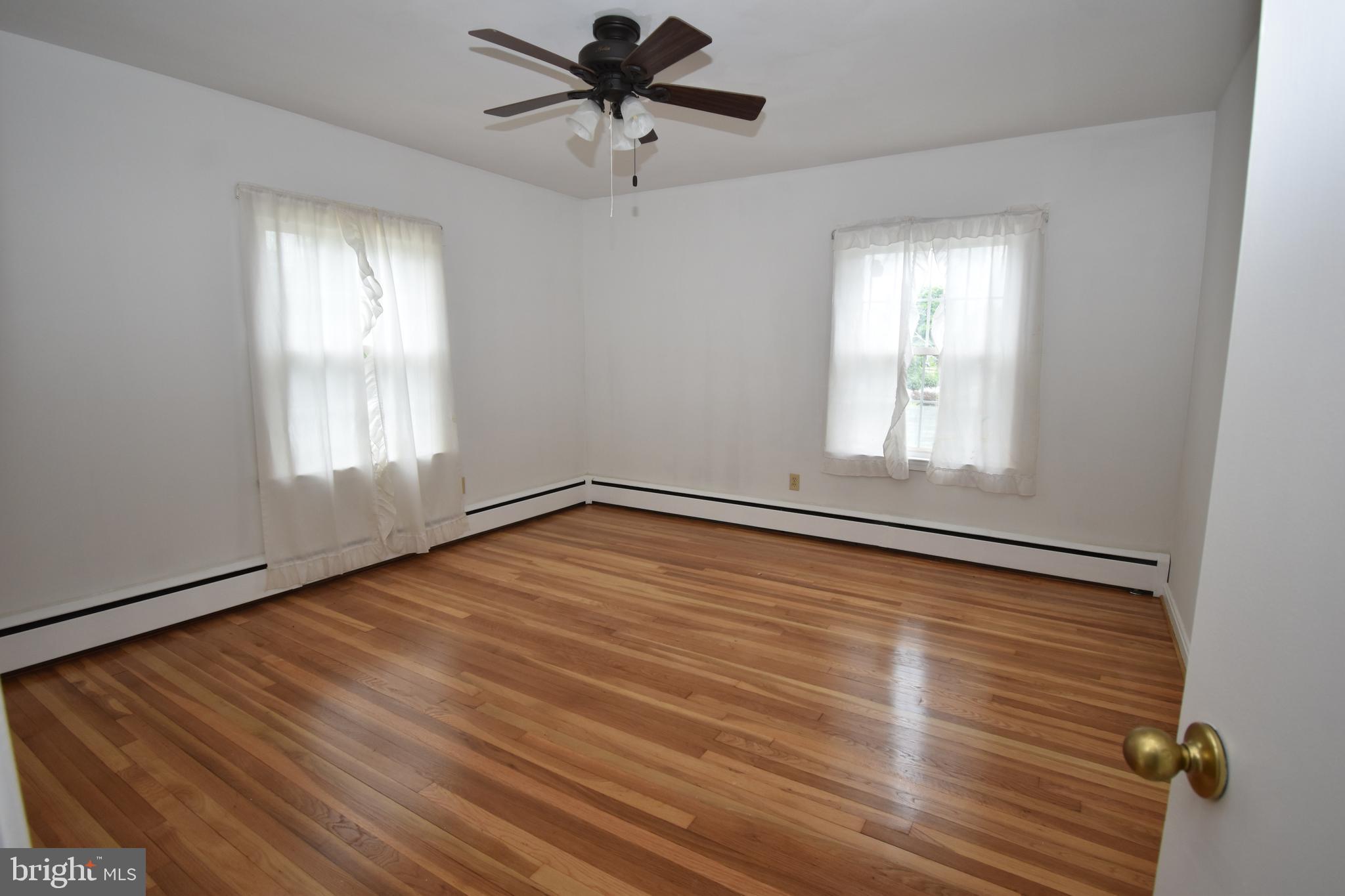 3403 Rolling Rd. Baltimore, MD 21244 - Photo 19 of 27 Bedroom 2