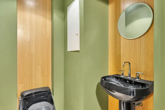 $1,600,000 | 15 Central Street, Woodstock, VT 05091