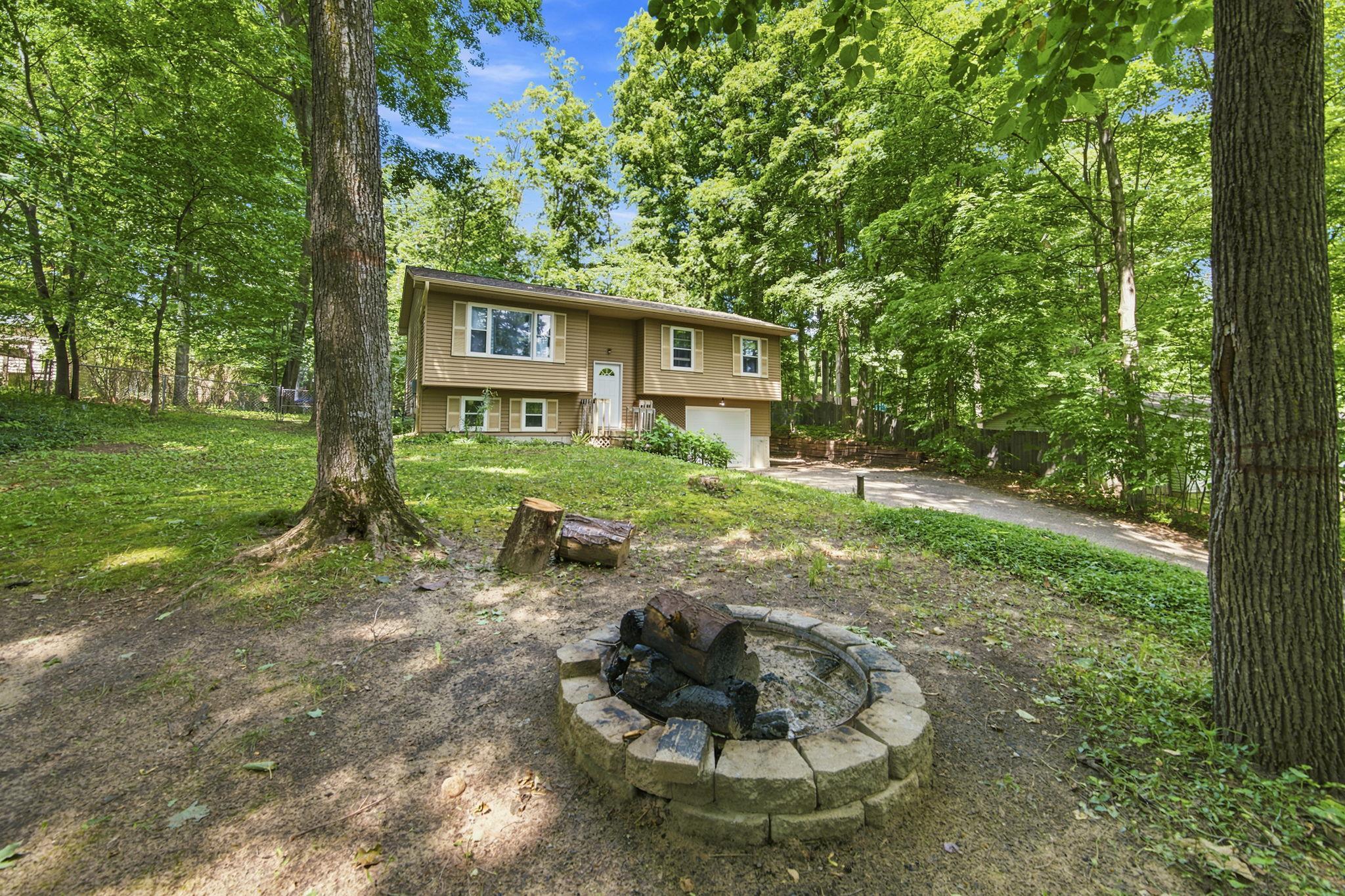 212 South Four Mile Road Traverse City, MI 49696 - Photo 47 of 57 1948642-7fb19ad5-52b9-416b-9437-4507b97c4548.JPG