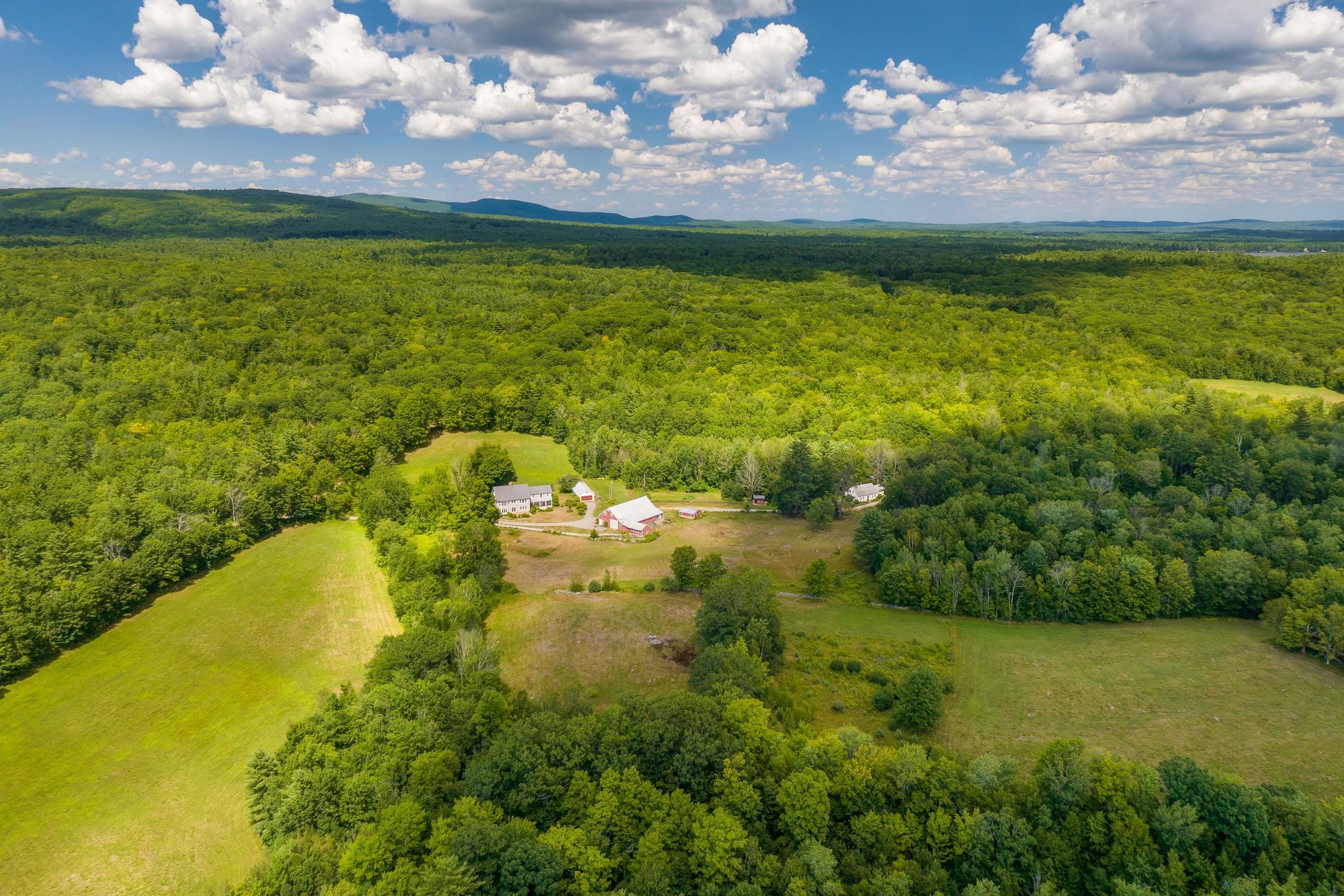 153 Middleton Road New Durham, NH 03855 - Photo 4 of 40