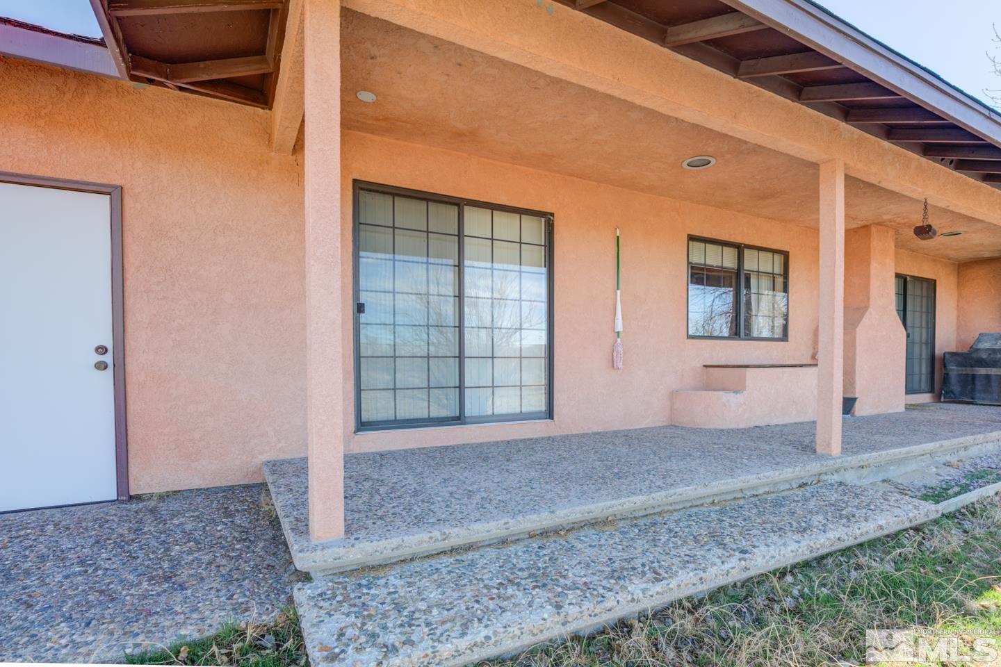 3812 Boyer Road Fallon, NV 89406 - Photo 27 of 40 a view of an empty room with windows