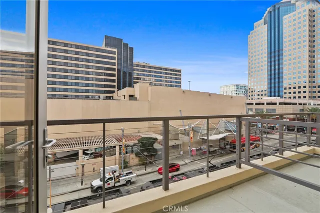 $3,500 | 133 The Promenade North, Unit 402, Long Beach, CA 90802