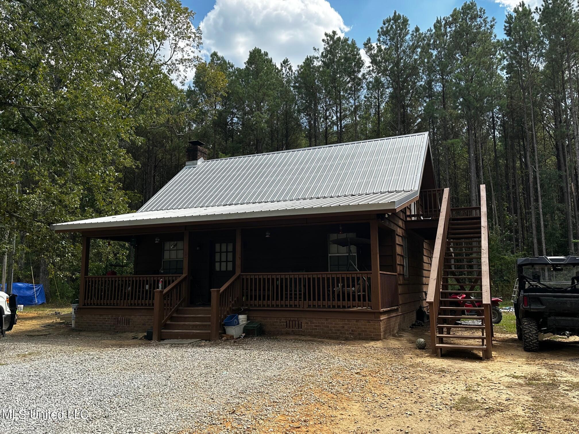 253 Maple Street Florence, MS 39073 - Photo 1 of 18 IMG_1972