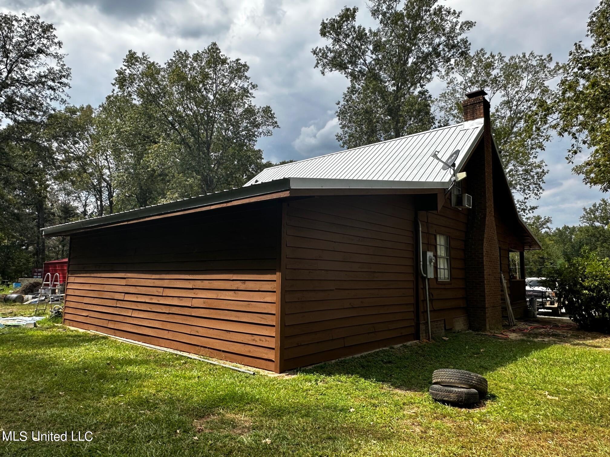 253 Maple Street Florence, MS 39073 - Photo 6 of 18 IMG_1975