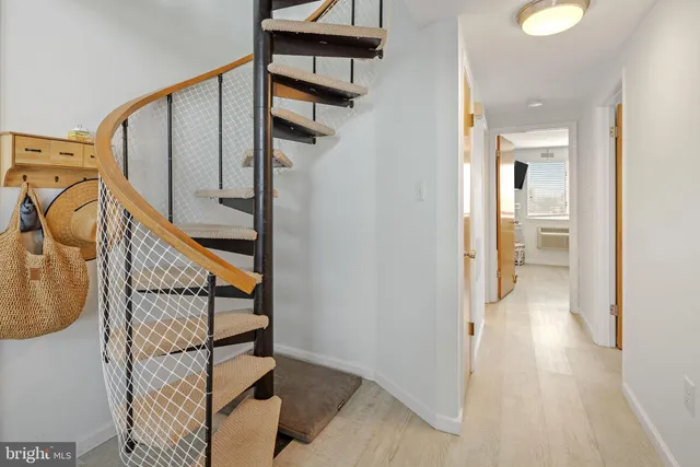 $2,300 | 9 Pearl Street, Unit 1G, Beach Haven, NJ 08008