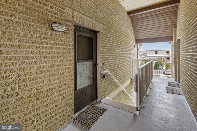 $2,300 | 9 Pearl Street, Unit 1G, Beach Haven, NJ 08008