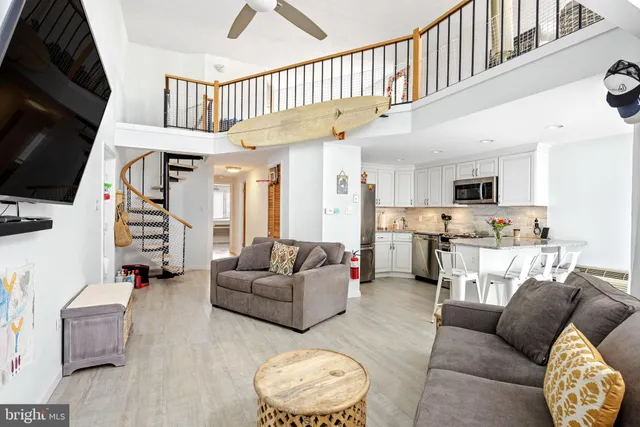 $2,300 | 9 Pearl Street, Unit 1G, Beach Haven, NJ 08008