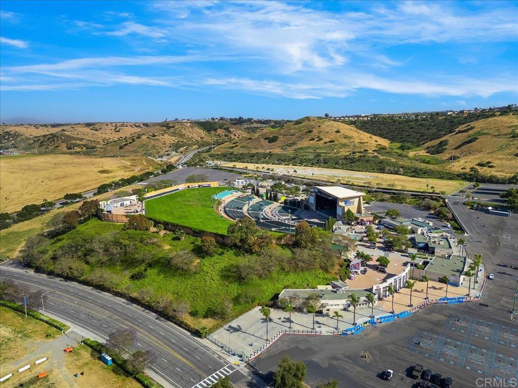 1640 Maple Drive, Unit 53 Chula Vista, CA 91911 - Photo 51 of 52 a view of a city and an ocean