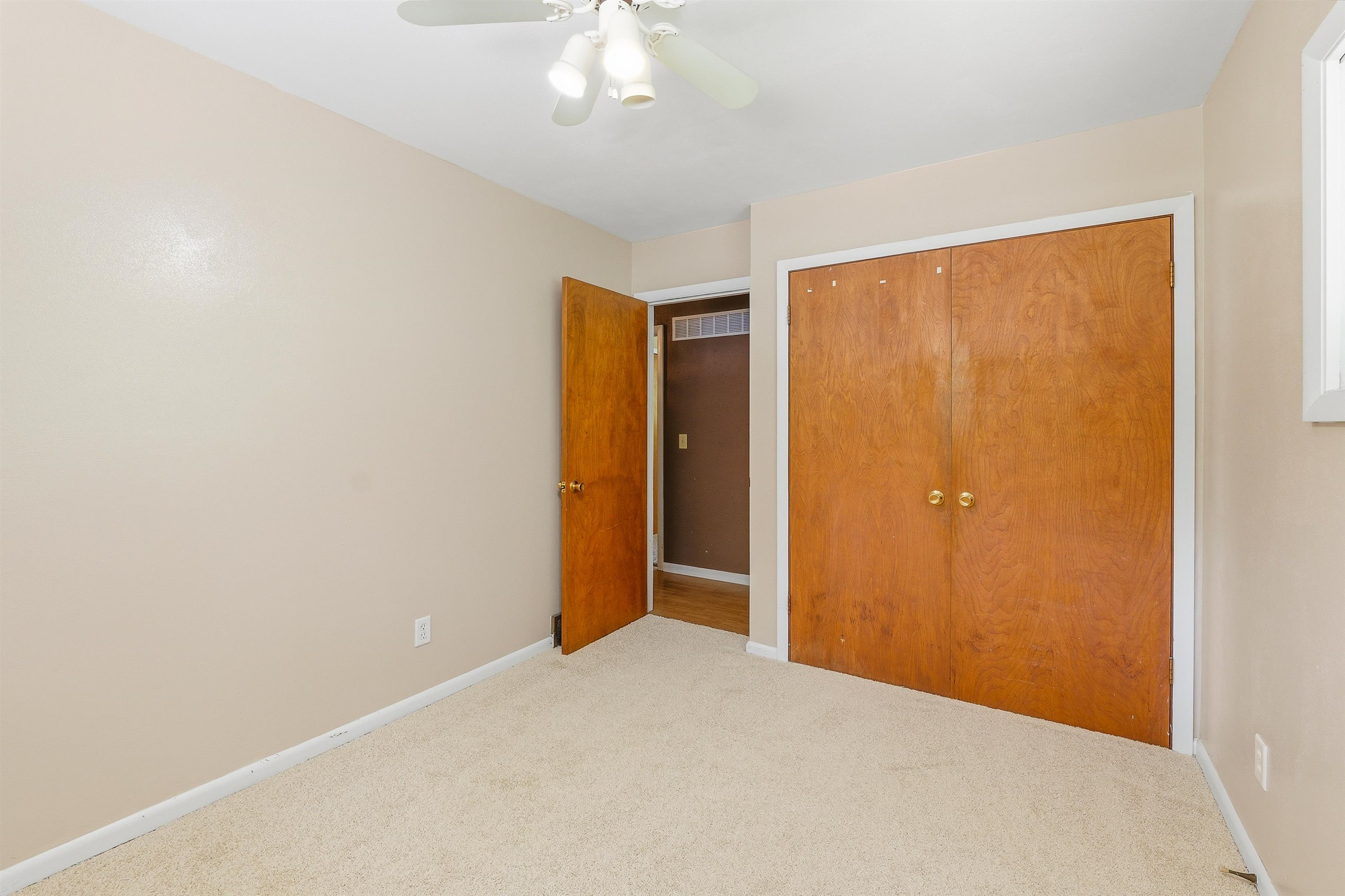 W6878 Riverbend Road Fond du Lac, WI 54937 - Photo 22 of 37
