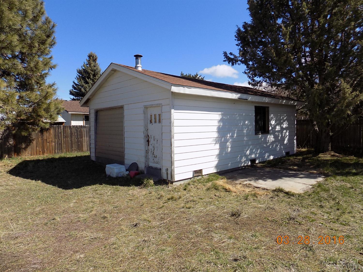 900 Southwest Blakely Road Bend, OR 97702 - Photo 4 of 6 Additional Photo