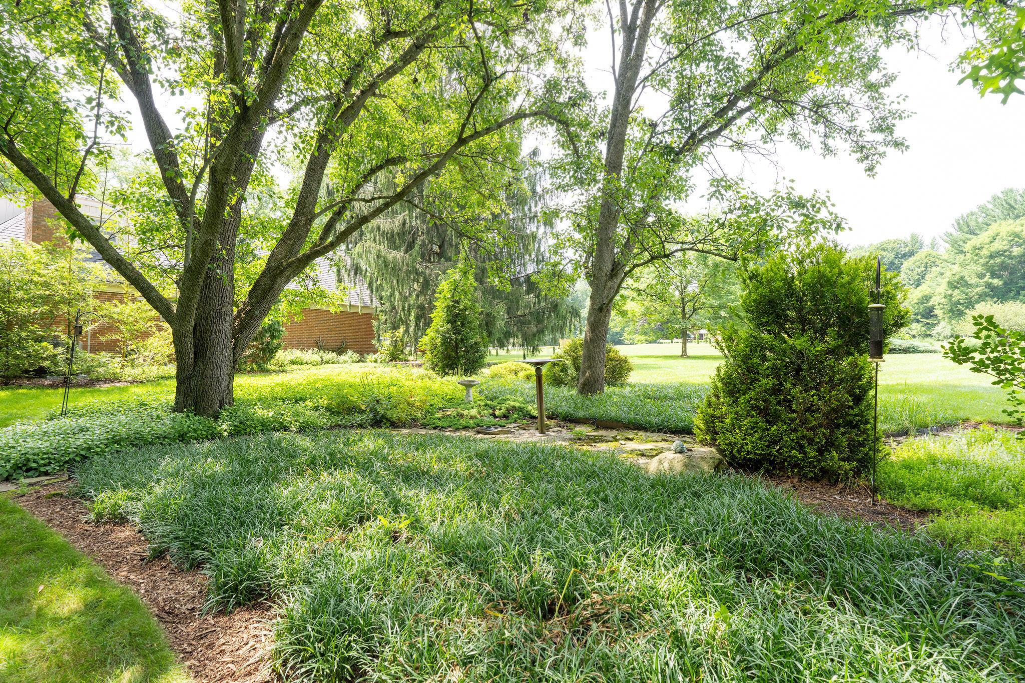 1350 Carriage Road Powell, OH 43065 - Photo 65 of 80 1350CarriageRdGardenAreas-4