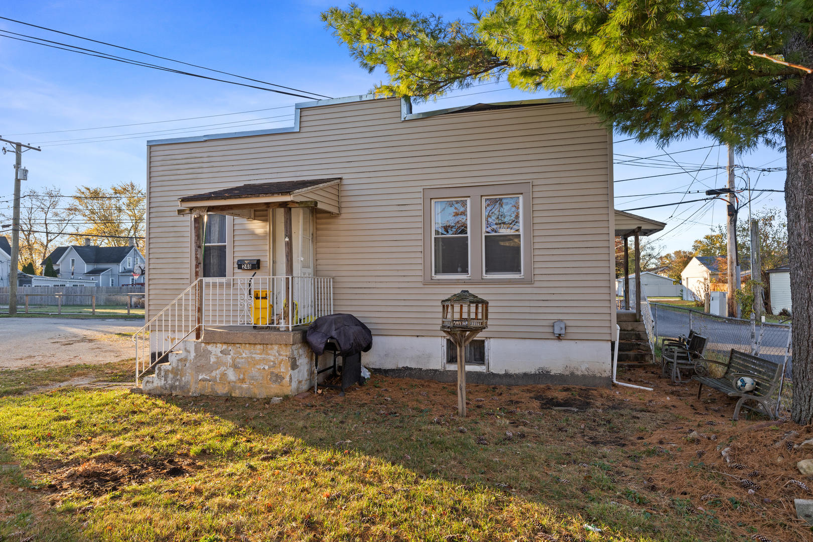 242-244 East Jeffery Street Kankakee, IL 60901 - Photo 12 of 15 a backyard of a house with seating space