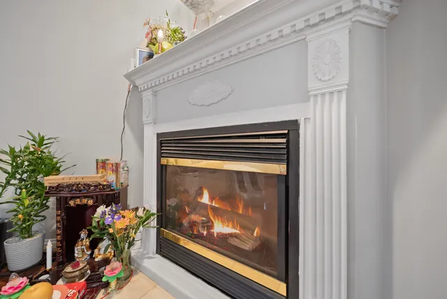 $850,000 | 160 South Elm Street, Manchester, NH 03103