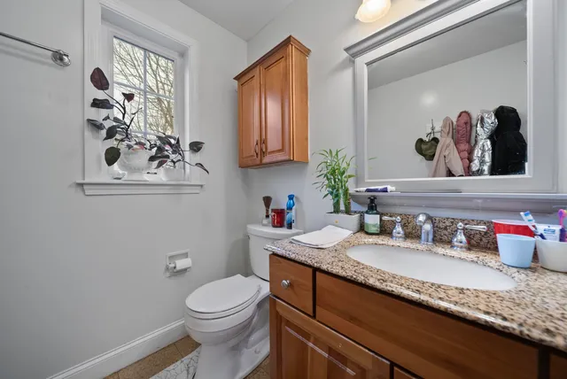 $850,000 | 160 South Elm Street, Manchester, NH 03103