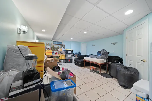 $850,000 | 160 South Elm Street, Manchester, NH 03103