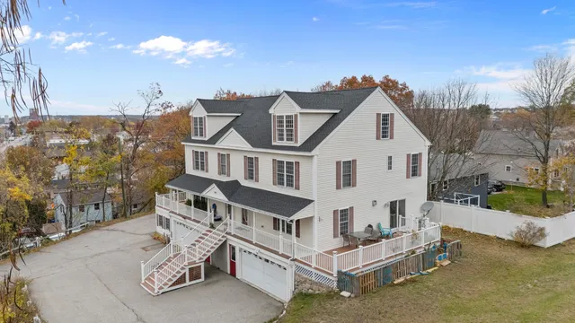 $850,000 | 160 South Elm Street, Manchester, NH 03103