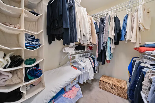 $850,000 | 160 South Elm Street, Manchester, NH 03103