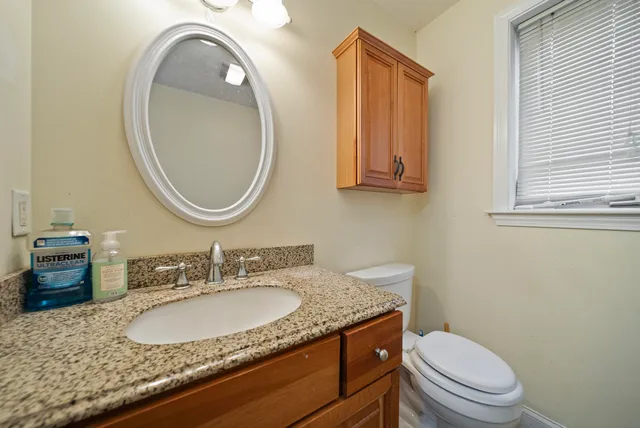 $850,000 | 160 South Elm Street, Manchester, NH 03103