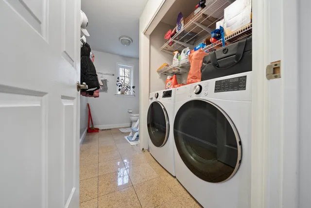 $850,000 | 160 South Elm Street, Manchester, NH 03103