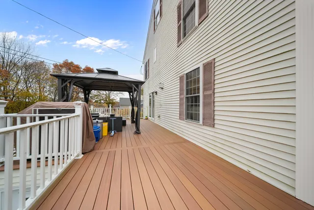 $850,000 | 160 South Elm Street, Manchester, NH 03103