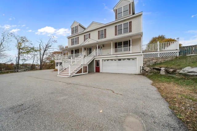 $850,000 | 160 South Elm Street, Manchester, NH 03103