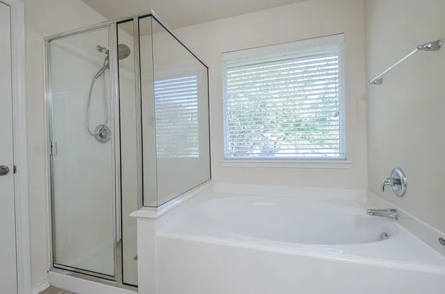 a view of a tennis court