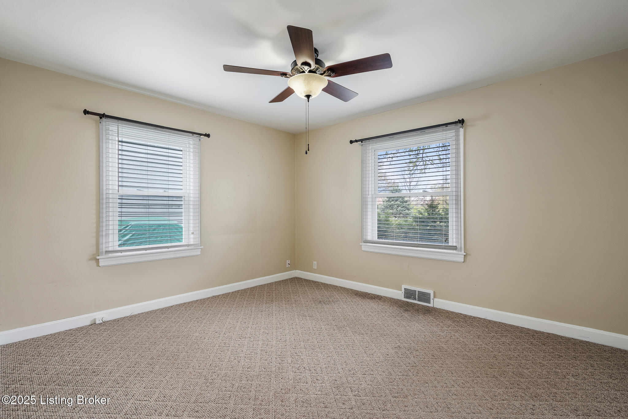 1704 Ruth Avenue Louisville, KY 40205 - Photo 23 of 40 1704 Ruth Ave-21