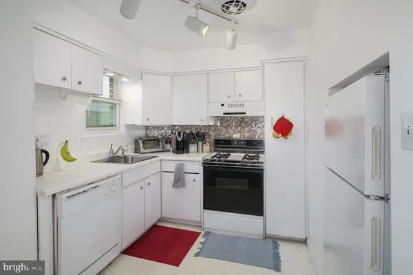 $1,500 | 2702 Cranston Road, Philadelphia, PA 19131