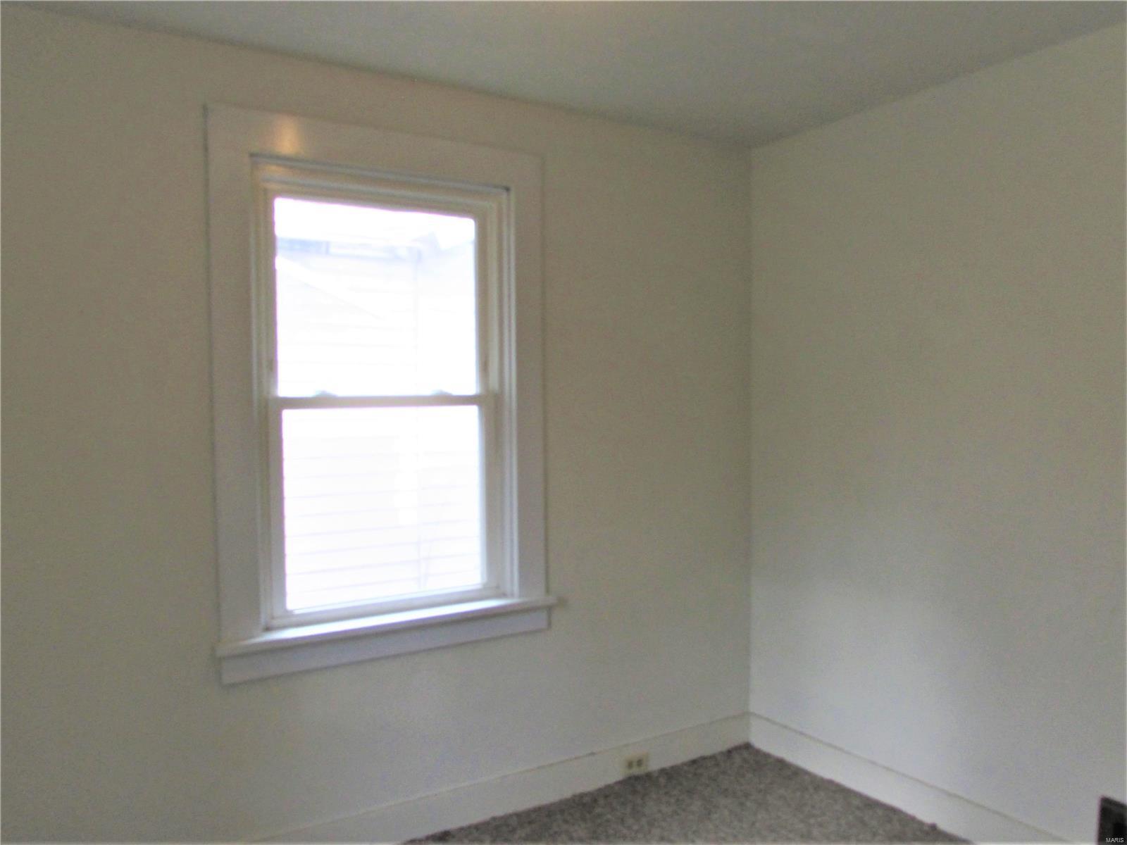 622 Sheppard Street Alton, IL 62002 - Photo 8 of 13 Gallery Image 8