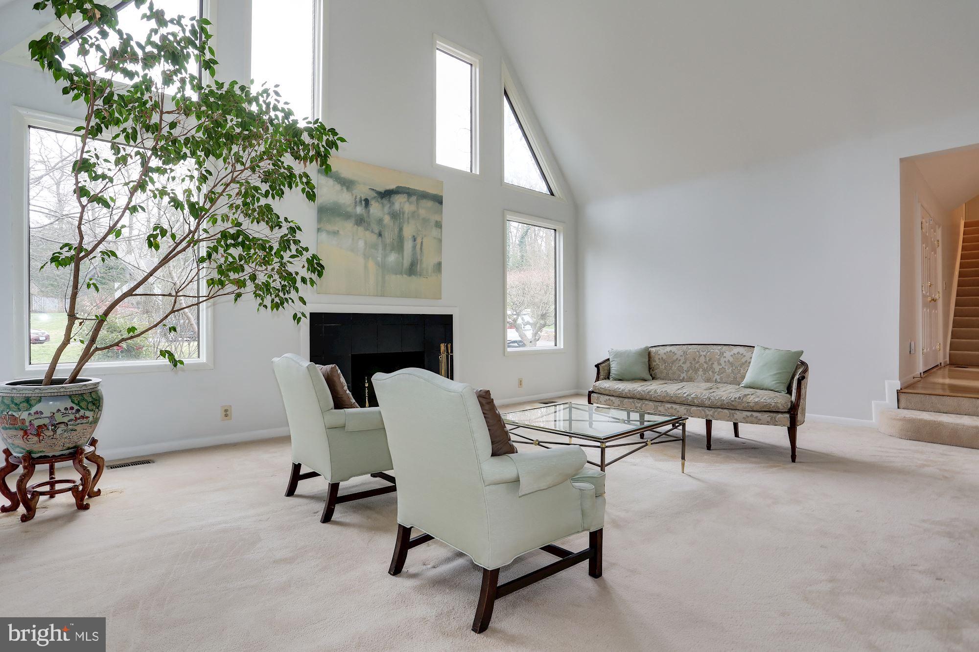 7348 Hooking Road McLean, VA 22101 - Photo 12 of 44 Gallery Image 12