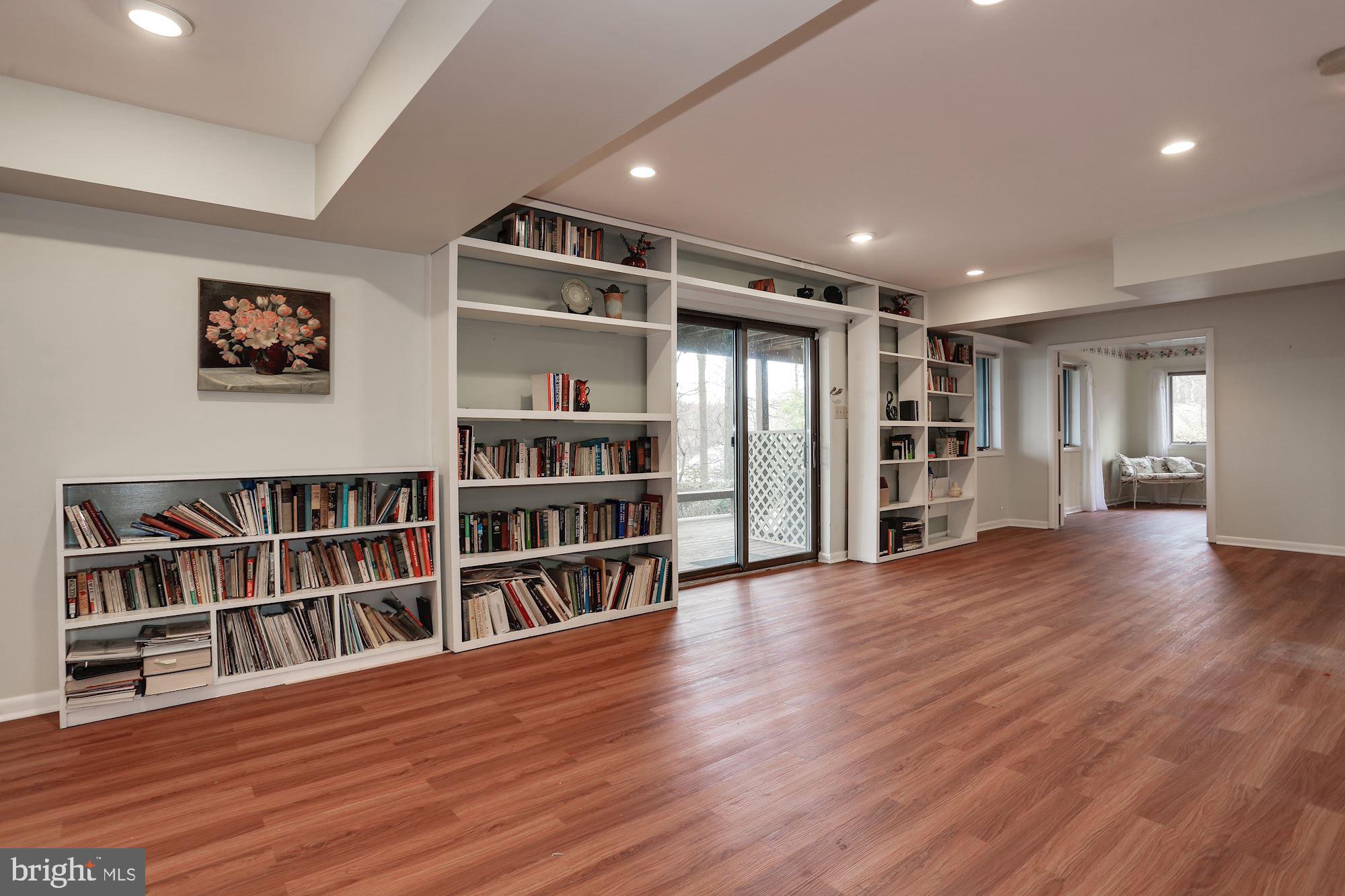 7348 Hooking Road McLean, VA 22101 - Photo 36 of 44 Gallery Image 36