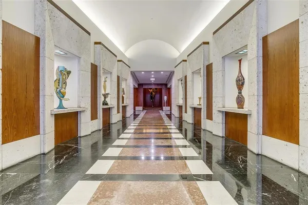 $525,000 | 500 Throckmorton Street, Unit 3201, Fort Worth, TX 76102