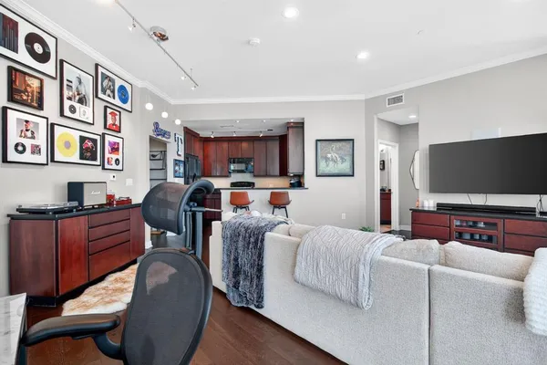 $525,000 | 500 Throckmorton Street, Unit 3201, Fort Worth, TX 76102