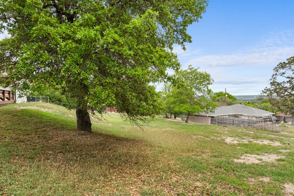 128 Ridge Grove Road Kerrville, TX 78028 - Photo 27 of 31