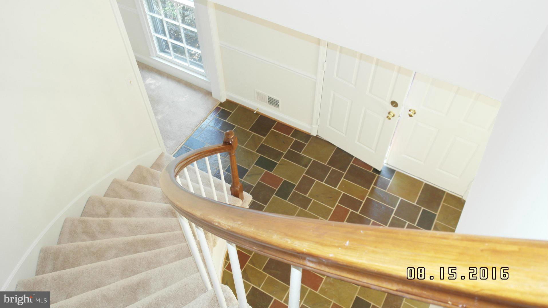 1541 Blue Meadow Road Potomac, MD 20854 - Photo 3 of 12 Interior (General)
