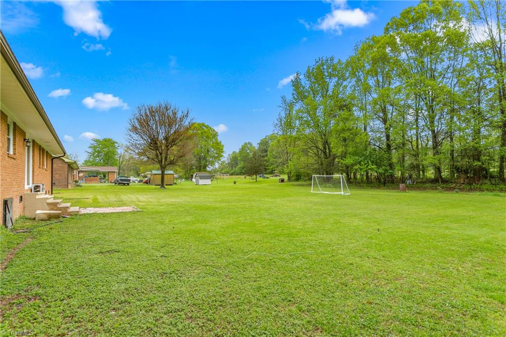 2513 William Allen Road Burlington, NC 27217 - Photo 16 of 18