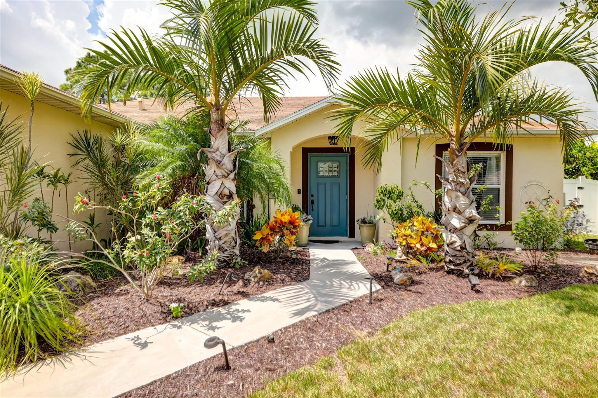 134 Southwest Sea Lion Road Port St. Lucie, FL 34953 - Photo 3 of 47 Photo 3