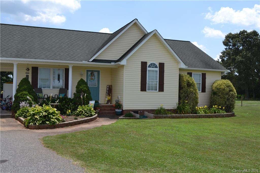 136 Wise Road Lincolnton, NC 28092 - Photo 1 of 21 Gallery Image 1